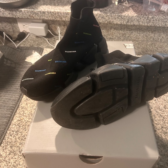 Balenciaga Shoes - Picture 2 of 3